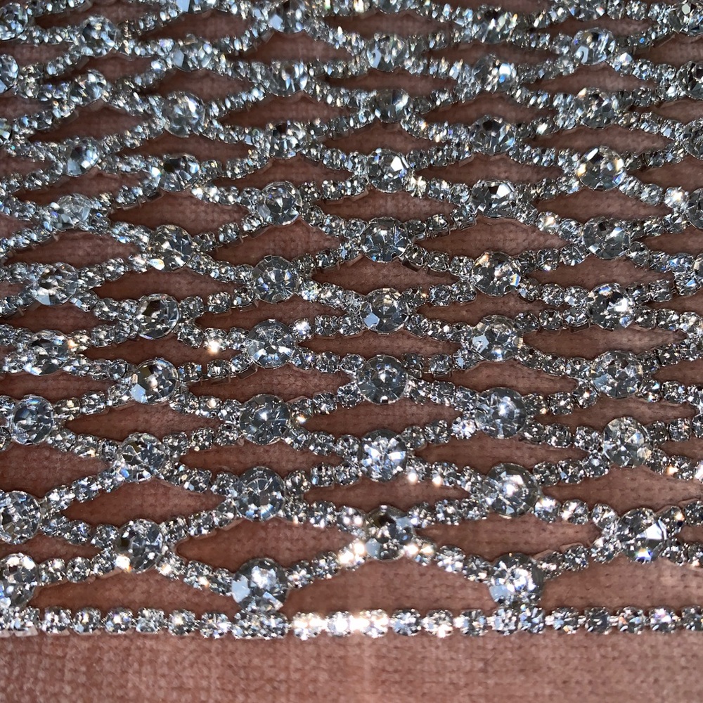 New Rhinestone Decorative Face Cover - Picture 4 of 5